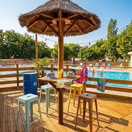 Hotel Maui Tournon-sur-Rhone